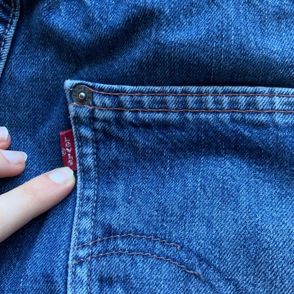 Vintage LeVI Jeans (1971-1985) with Buckle - Picture 6 of 11